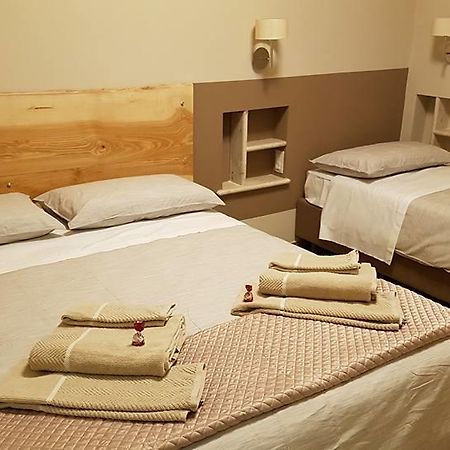 B&B Via Veneto Crotone Bagian luar foto